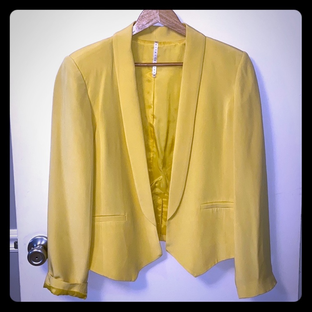 NWT-Truth and Pride Tuxedo Style Blazer